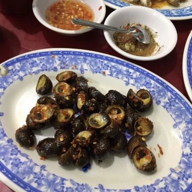 Món ăn- Quán Ăn Quán Ốc - Chợ Hoàng Hoa Thám