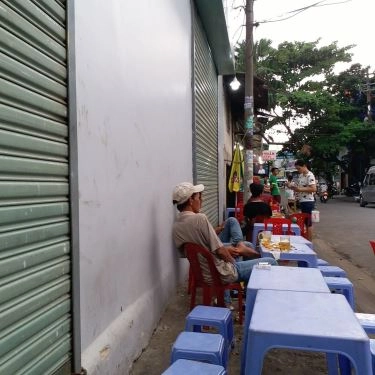 Không gian- Quán Ăn Quán Ốc Cô Thắm 20k