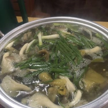 Món ăn- Quán Ăn Quán Phúc Lâm - Cơm Gà & Lẩu Gà Lá É