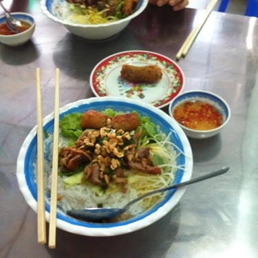 Món ăn- Quán Ăn Phương - Quán Cơm & Bún Thịt Nướng