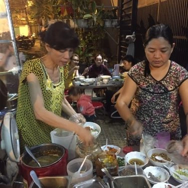 Tổng hợp- Quán Ăn Huế Deli - Các Loại Bánh Huế