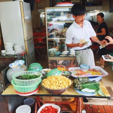 Tổng hợp- Quán Ăn Quán Thảo - Bún Ốc Cổ & Chè Nhiều Loại