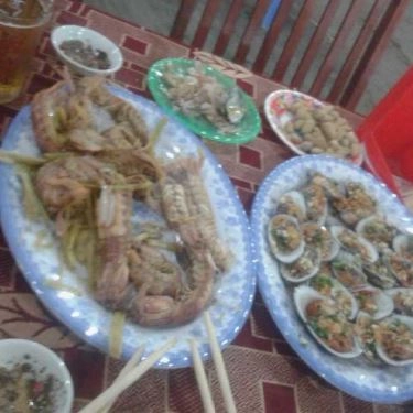 Món ăn- Quán Ăn Hải Sản Việt Quắn