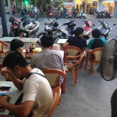 Tổng hợp- Quán Ăn Quang Aachener Imbiss - Gà Quay & Mì Ốp La