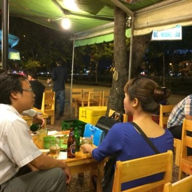 Không gian- Quán Ăn Rạch Hào Quán