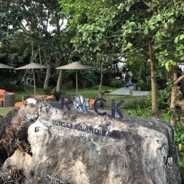 Tổng hợp- Quán Ăn Rock Sunset Island Bar