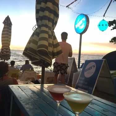 Tổng hợp- Quán Ăn Rory's Beach Bar