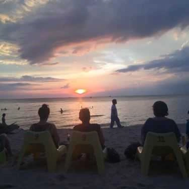 Tổng hợp- Quán Ăn Rory's Beach Bar