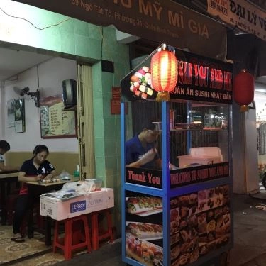 Không gian- Quán Ăn You And Me - Sushi