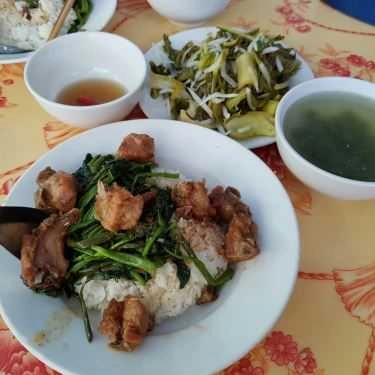 Món ăn- Sơn Thủy - Cơm Bình Dân