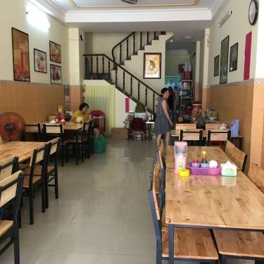 Không gian- Quán Ăn Lục Hợp - Sủi Cảo & Binh Dứa