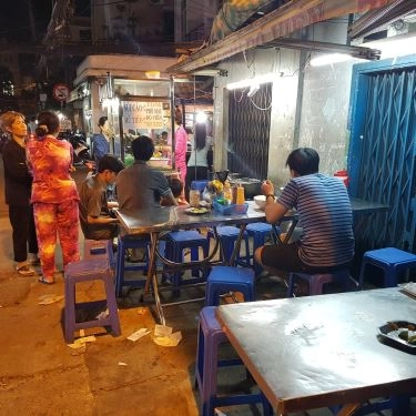 Không gian- Quán Ăn Sủi Cảo & Hủ Tiếu