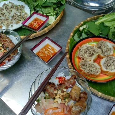 Món ăn- Quán Ăn Taro - Bún Thịt Nướng & Bánh Mì Hấp