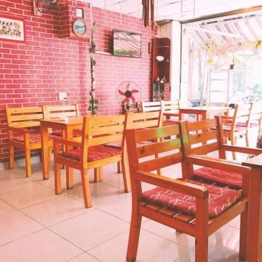 Không gian- Quán Ăn Tèo Quán - Hương Vị Miền Trung