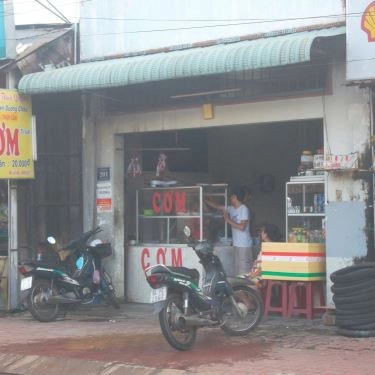 Không gian- Quán Ăn Cơm Thảo Quyên