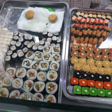 Món ăn- Quán Ăn Sushi Viên 1K - The Moon