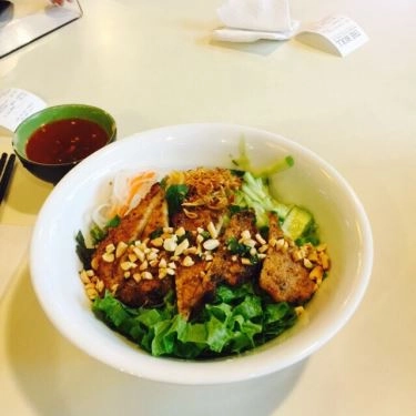 Món ăn- Quán Ăn The Roll - Hương Vị Huế