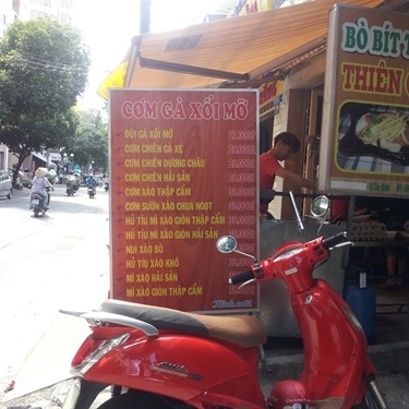 Không gian- Quán Ăn Thiên Cơ - Bò Bít Tết