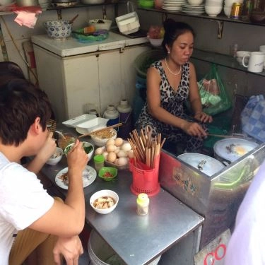Tổng hợp- Quán Ăn Thoan - Chả Mực & Bánh Cuốn Gia Truyền