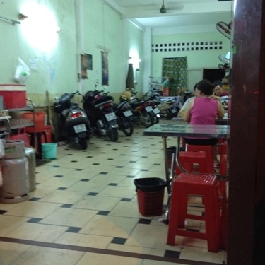 Không gian- Quán Ăn Thuận Lợi - Hủ Tiếu Mì