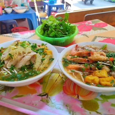 Món ăn- Quán Ăn Thuỷ Lâm Quyền Quán - Bún Cá, Bún Hải Sản & Cơm Rang