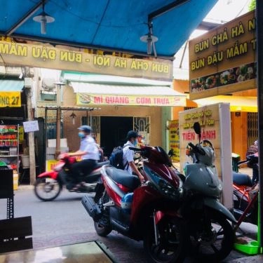 Tổng hợp- Quán Ăn Tiến Hành Quán - Bún Đậu & Bún Chả Hà Nội
