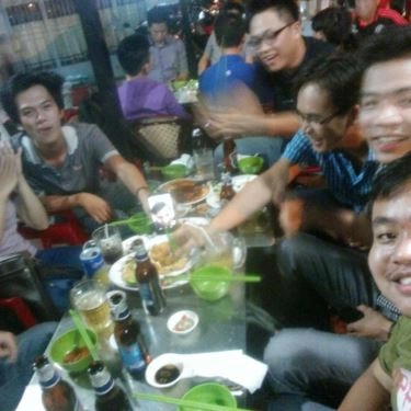 Không gian- Quán Ăn Tình Bạn Quán - Quán Nhậu Vỉa Hè