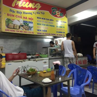 Không gian- Quán Ăn Trung - Quán Bún Hà Nội