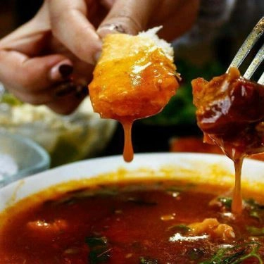 Món ăn- Quán Ăn Trung Hiếu - Bánh Mì Bít Tết & Sốt Vang