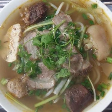 Món ăn- Quán Ăn Trung Thành - Bít Tết & Bánh Mì Chảo - Tô Hiệu