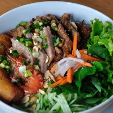 Món ăn- Quán Ăn Tứ Sơn - Cơm Tấm & Bún Thịt Nướng