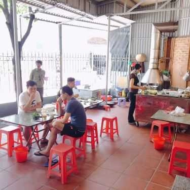 Không gian- Tường Liên - Bánh Cuốn