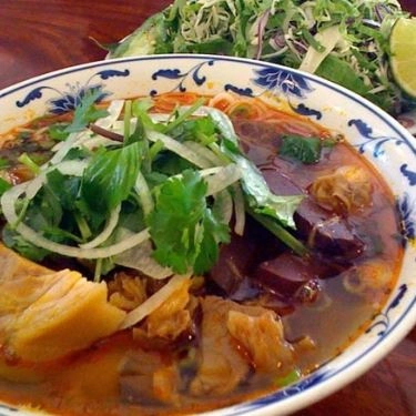 Món ăn- Quán Ăn Tưởng Thạch - Bún Bò Huế