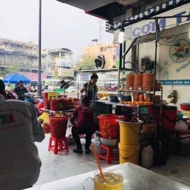 Không gian- Quán Ăn Tuyết Cây Gõ - Cơm Tấm Bình Dân