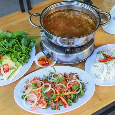 Professional- Quán Ăn Hải Sản Biển Phố