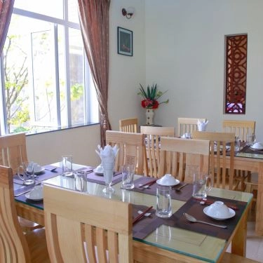 Professional- Nhà Hàng Sweet Home - Cafe & Restaurant