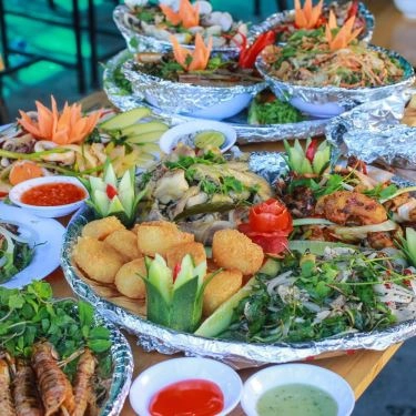 Professional- Quán Ăn Hải Sản Biển Phố
