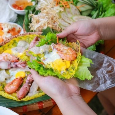 Professional- Quán Ăn Đặc Sản Mì Quảng Bà Mua - Nguyễn Văn Thoại