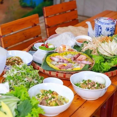 Professional- Quán Ăn Đặc Sản Mì Quảng Bà Mua - Nguyễn Văn Thoại