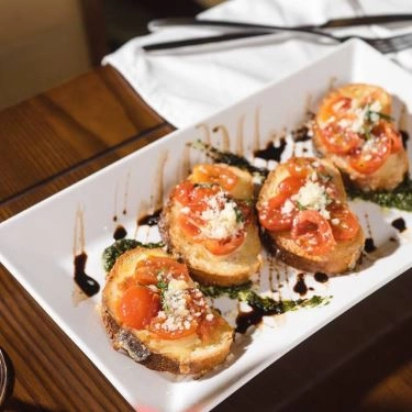 Professional- Nhà Hàng DOM - The Wine Bistro