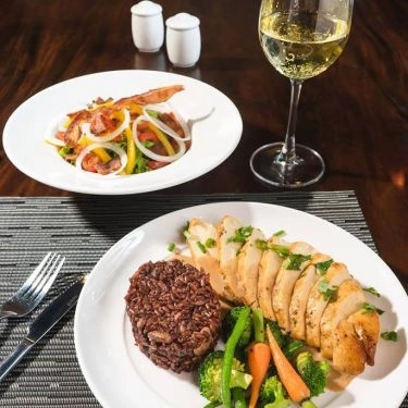 Professional- Nhà Hàng DOM - The Wine Bistro