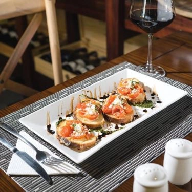 Professional- Nhà Hàng DOM - The Wine Bistro