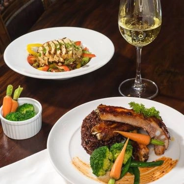 Professional- Nhà Hàng DOM - The Wine Bistro