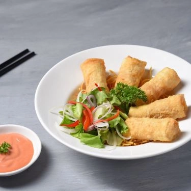 Professional- Nhà Hàng La Maison Deli Cafe & Restaurant