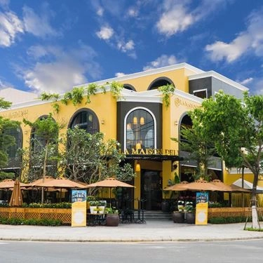 Professional- Nhà Hàng La Maison Deli Cafe & Restaurant