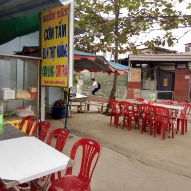 Không gian- Quán Ăn Út Ngọc Miền Tây - Cơm Tấm & Bún Thịt Nướng