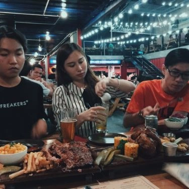Tổng hợp- Quán Ăn Ụt Ụt Quán - Barbecue & Beer - Trường Sa