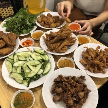 Món ăn- Quán Ăn Vâu Quán - Lẩu Thái & Chân Gà Chiên Mắm