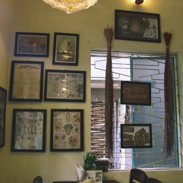 Không gian- Quán Ăn Về Nhà Có Cơm (Bếp Hên)