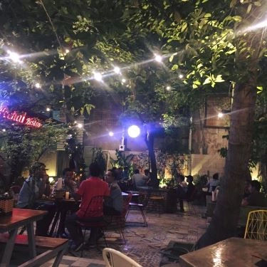 Không gian- Quán Ăn Vechai Bistro - Food & Drink